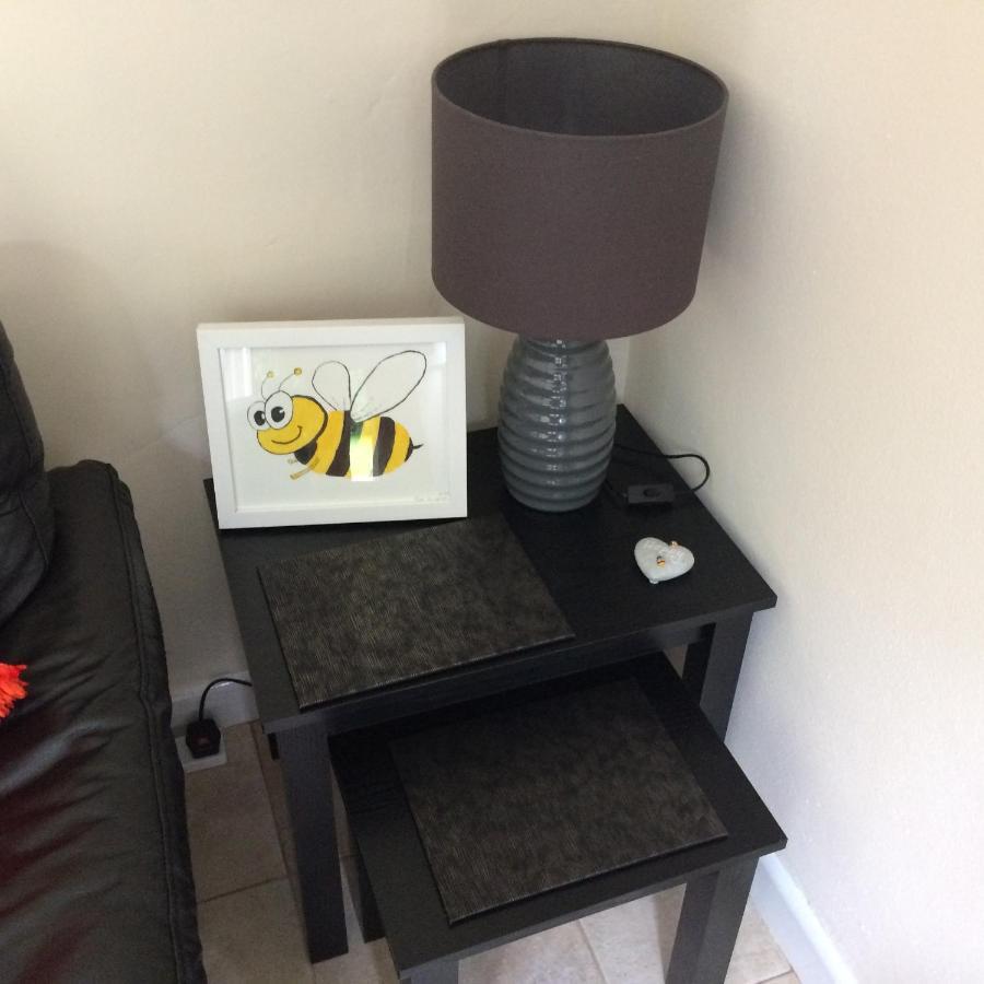 Bumblebee Villa Dartmouth Luaran gambar